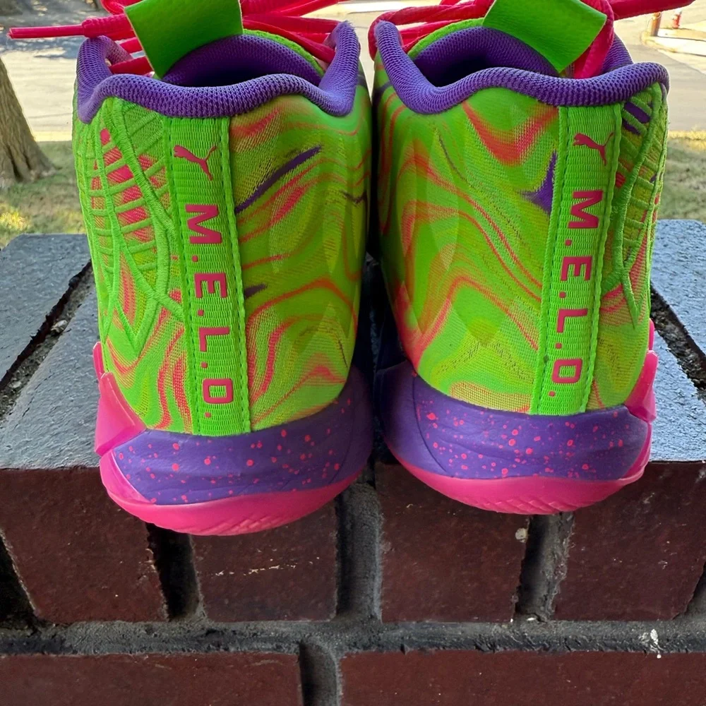 NEON PUMAS MB.01 Inverse Toxic Basketball/Court Shoe. Perfect! 🩷Size 10.5 - Picture 5 of 7